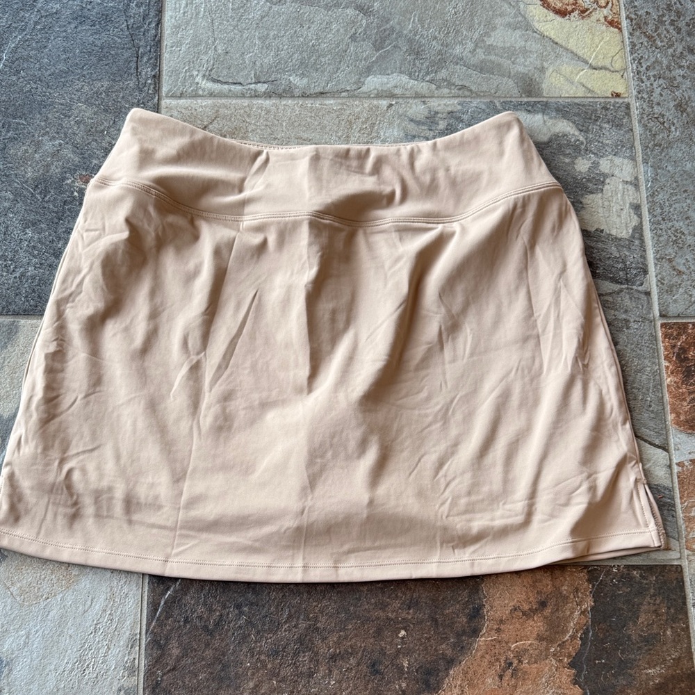 NWT SANTINY 16" Skort